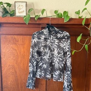 💕 Zara Black and White Floral Sheer Mesh Blouse
